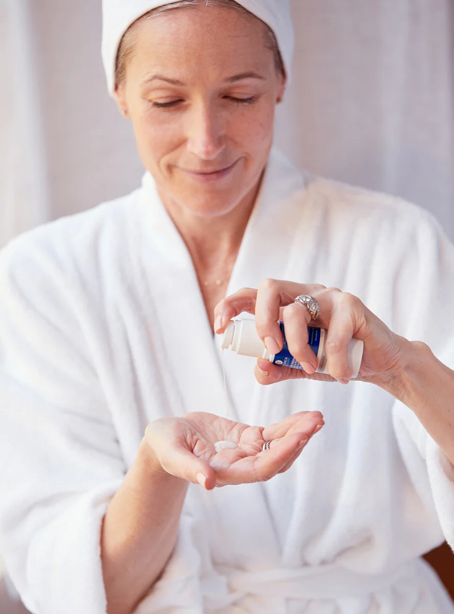 AGE REVERSAL Caviar & Pearl Repair Facial Peptide Serum