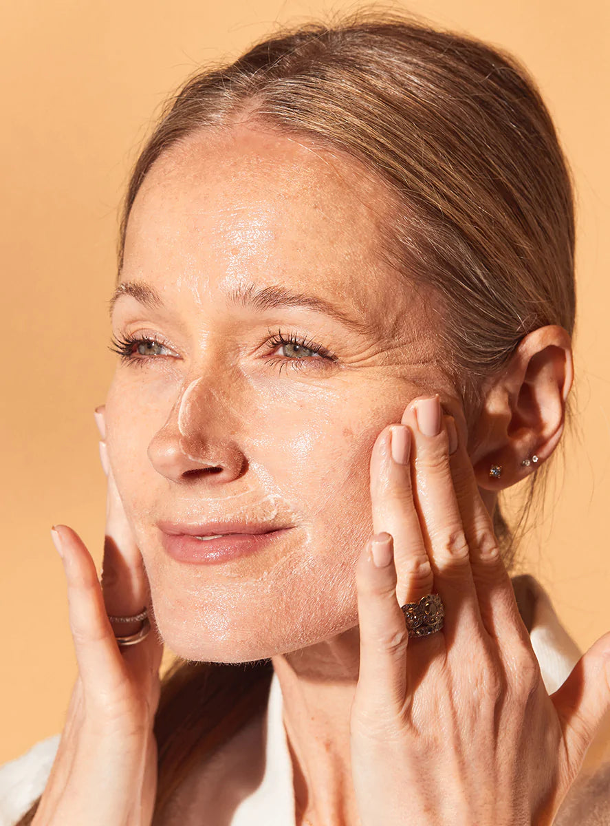 ANTI AGEING  Gentle Milk Facial Cleanser